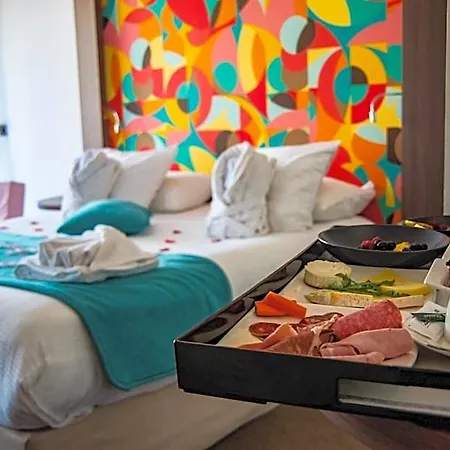 Oz'inn & 5* Agde
