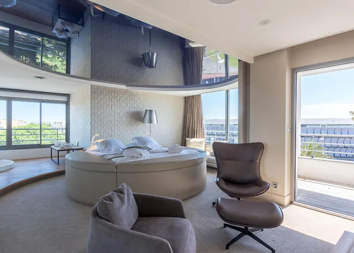 Oz'inn & Отель Агд