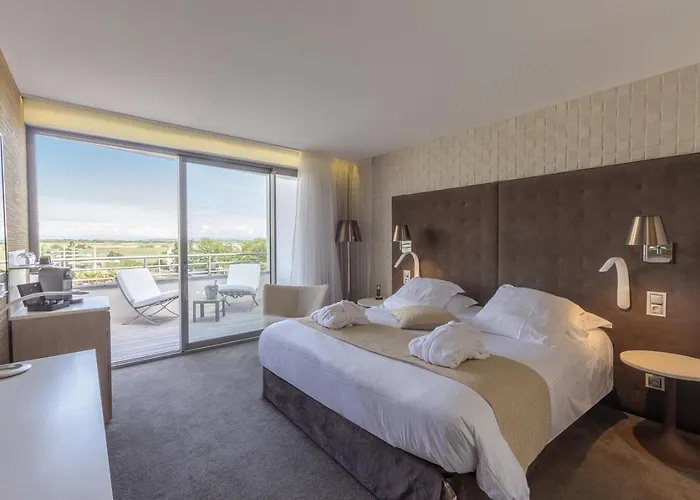 Отель Oz'inn & Агд