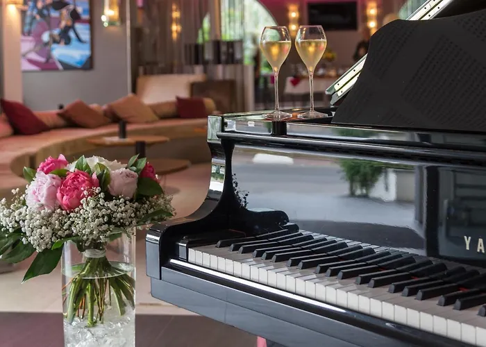 Отель Oz'inn & Агд