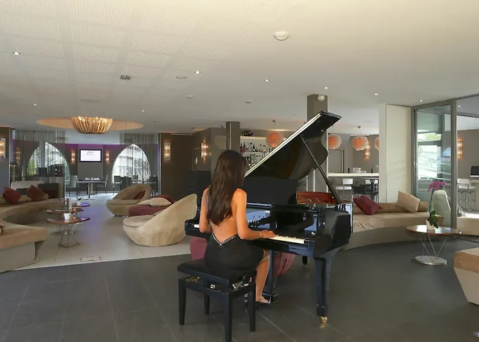 Отель Oz'inn & 5*