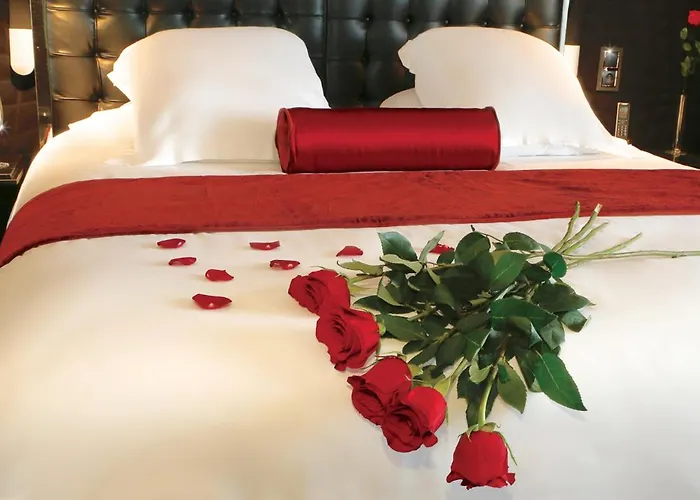 Отель Oz'inn & 5*